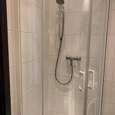 Abrahama 40 * 格丁尼亚